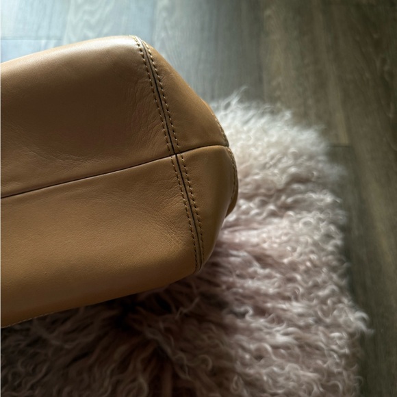 Coach SOHO Tan Leather Handbag 12302 - Picture 5 of 6